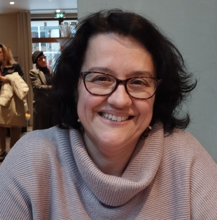 Dr Melania Calestani