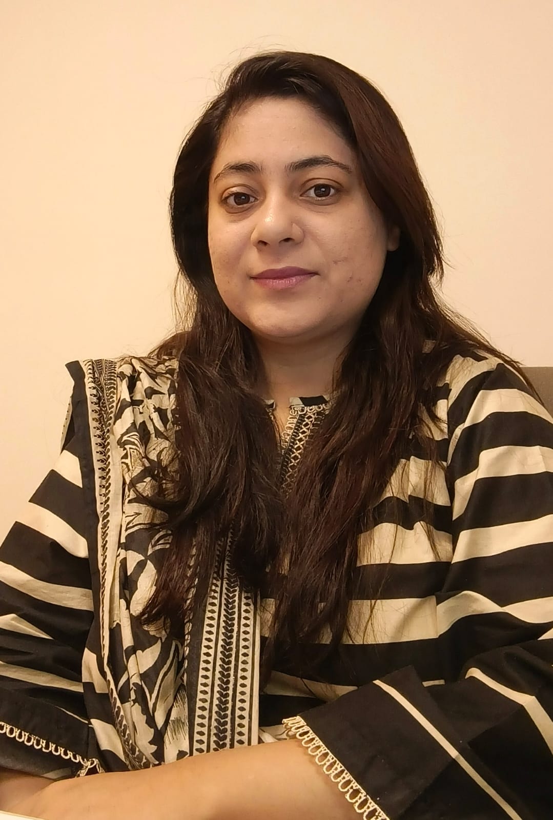 Ms Munazza Khan
